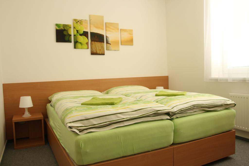 Penzion Bobule Stare Mesto  Zimmer foto