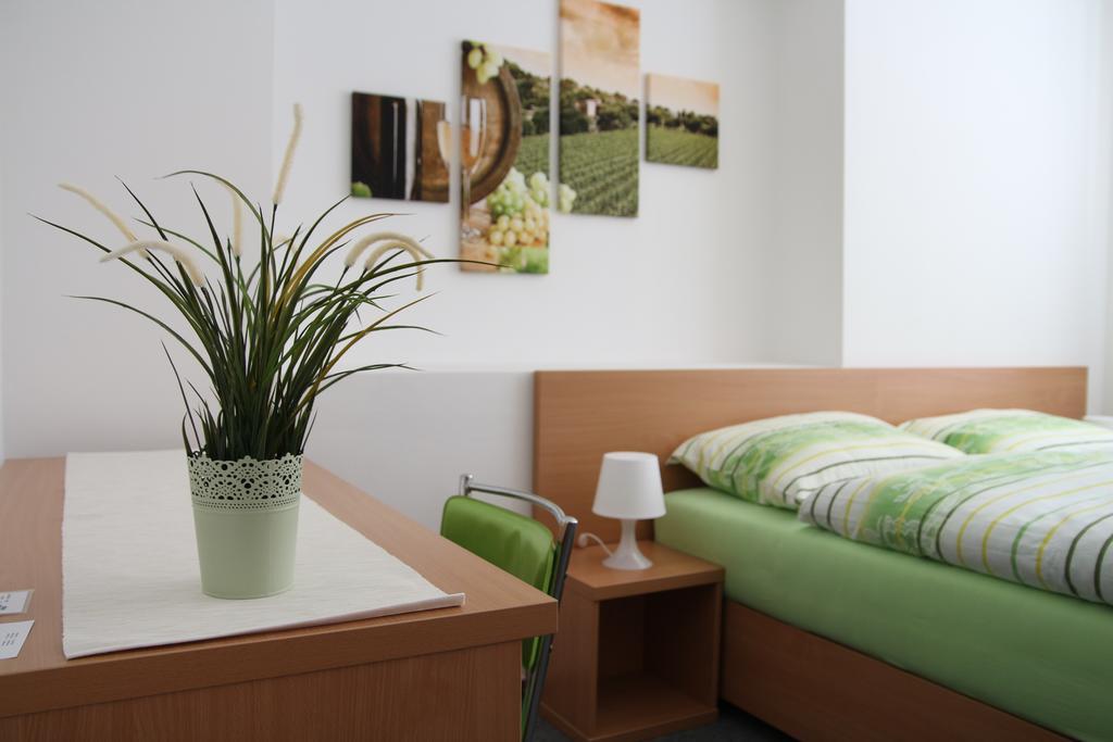 Penzion Bobule Stare Mesto  Zimmer foto
