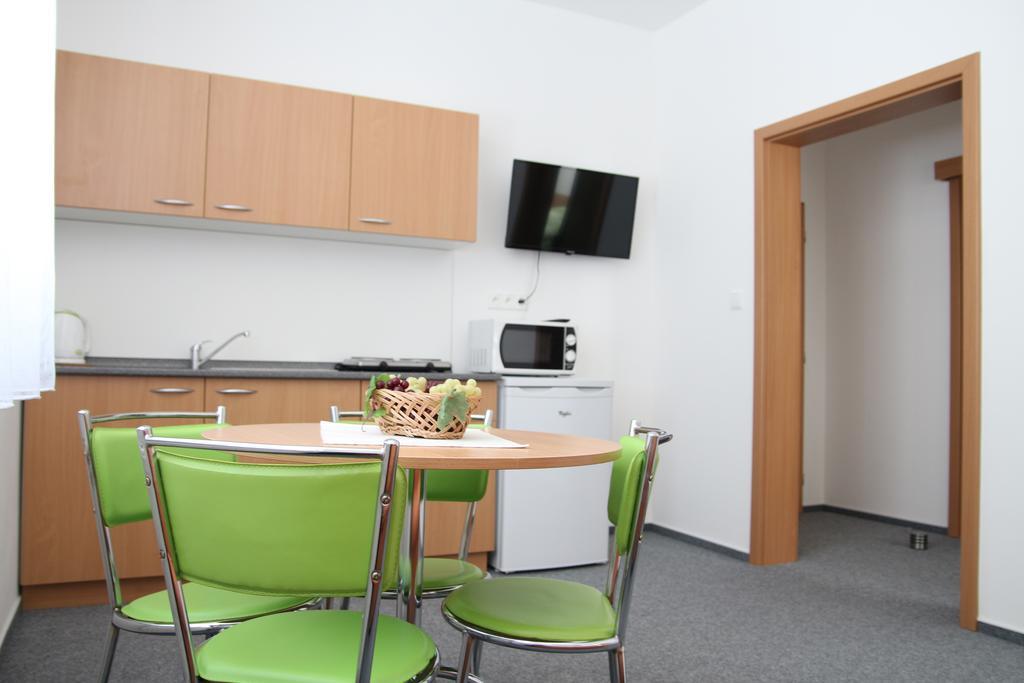 Penzion Bobule Stare Mesto  Zimmer foto