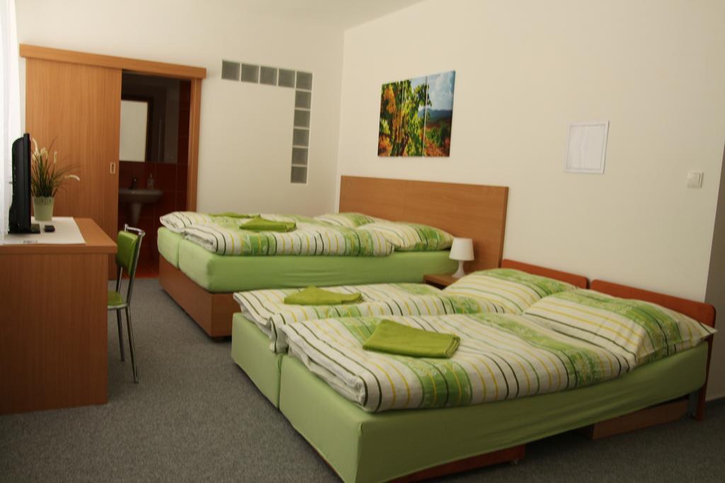 Penzion Bobule Stare Mesto  Zimmer foto