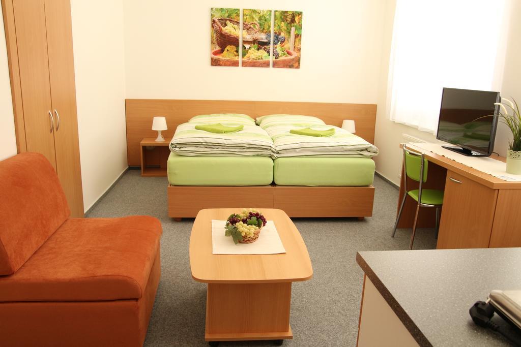 Penzion Bobule Stare Mesto  Zimmer foto