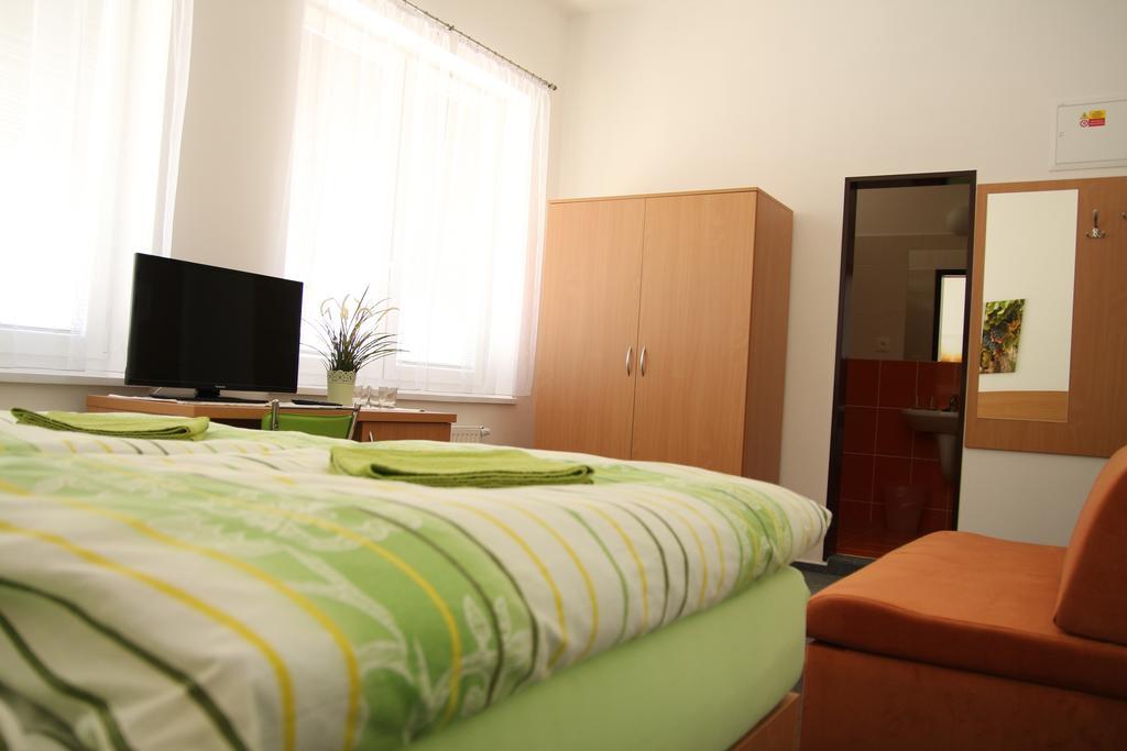 Penzion Bobule Stare Mesto  Zimmer foto