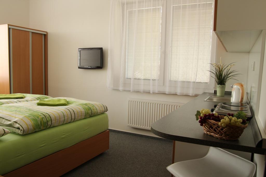Penzion Bobule Stare Mesto  Zimmer foto