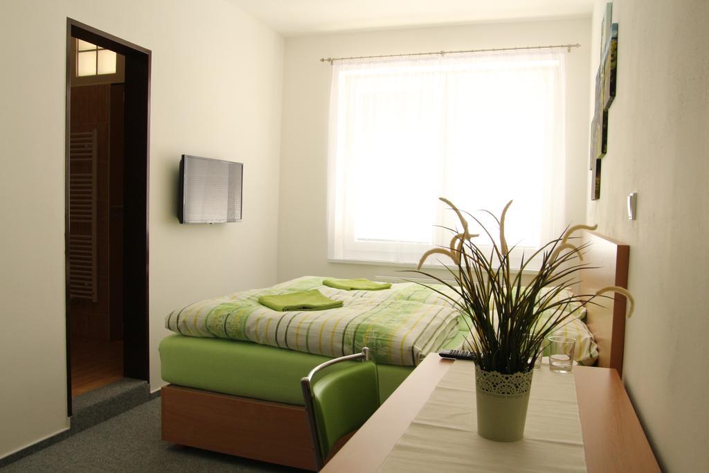 Penzion Bobule Stare Mesto  Zimmer foto
