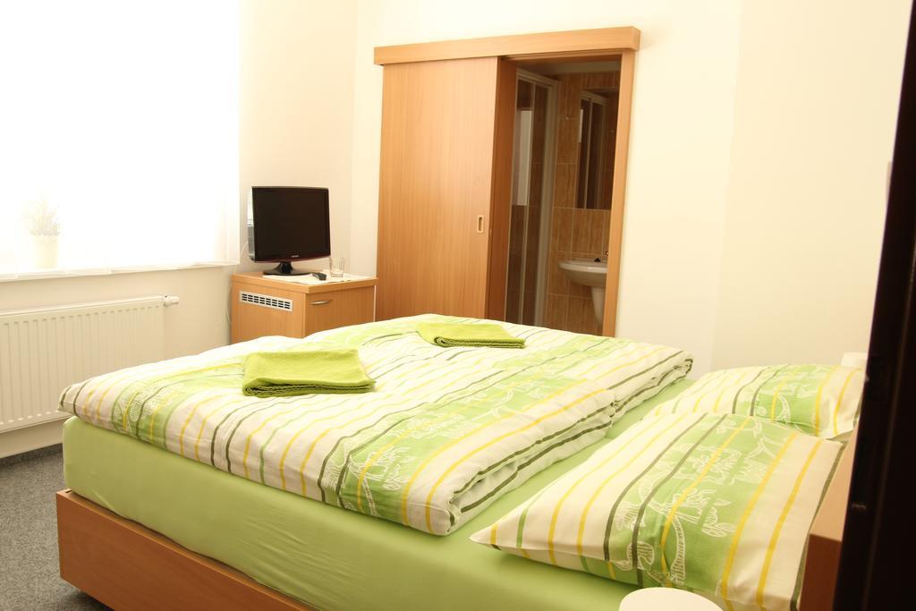 Penzion Bobule Stare Mesto  Zimmer foto